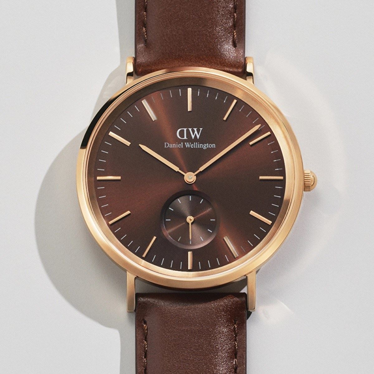 DW00600707 Brown Leather Men's Watch